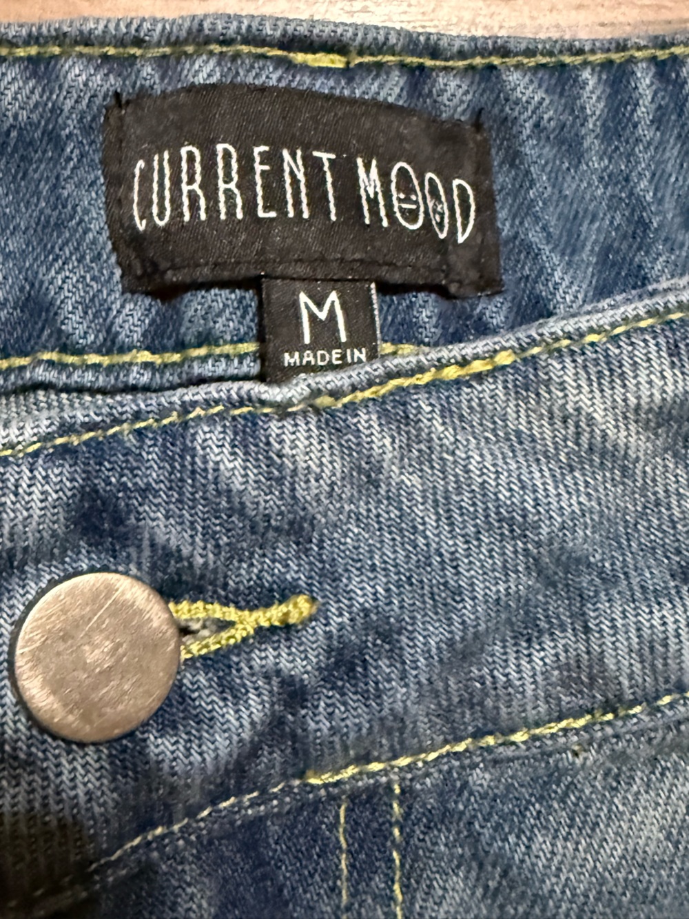 Current Mood Streetwise Maven Distressed Denim Jorts/Shorts Medium Wash•Size M• - Picture 2 of 6